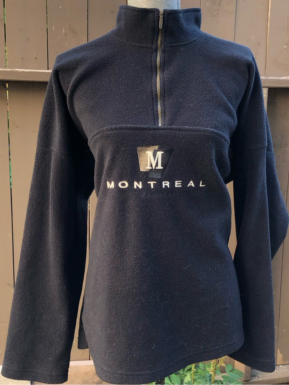 Vintage Montreal Canada Embroidered Black Quarter-Zip Fleece Pullover Sweater - Picture 3 of 10